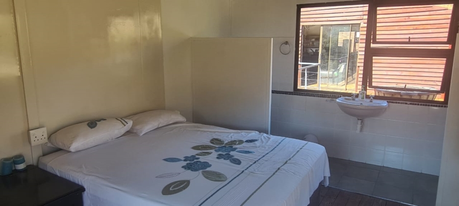 2 Bedroom Property for Sale in Van Wyksdorp Western Cape